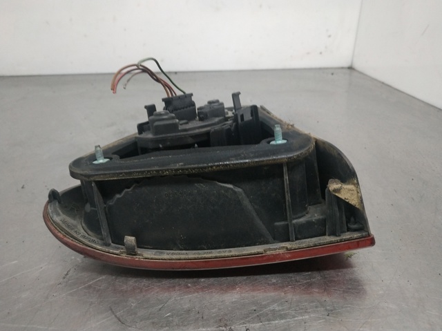 1M6945112 Piloto trasero exterior derecho  comprar en Pontevedra