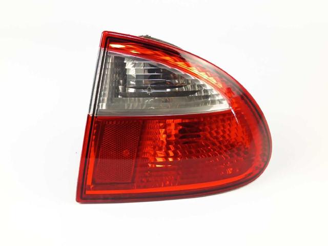 1M6945112 VAG Piloto trasero exterior derecho  en stock Huelva