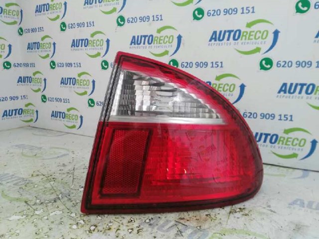 1M6945112 VAG Piloto trasero exterior derecho  disponible Vigo