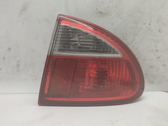 VAG 1M6945112 Piloto trasero exterior derecho  en stock Salamanca