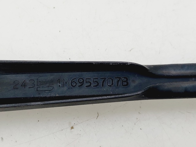 VAG 1M6955707B Escobilla del limpiaparabrisas trasero  disponible Lugo