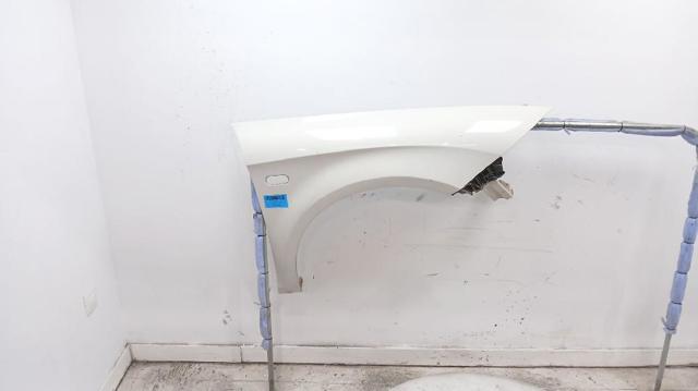 1P0821022A VAG Aleta delantera derecha  comprar en Jaén