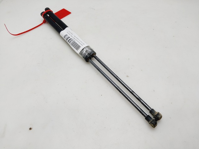 VAG 1P0827550A Amortiguador maletero  en stock Salamanca