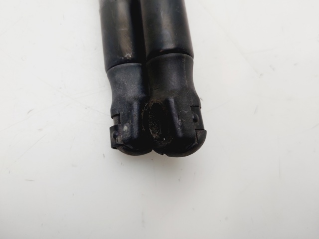 VAG 1P0827550A Amortiguador maletero comprar Tarragona