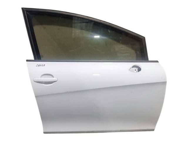1P0831056A Puerta delantera derecha  en stock Sabadell