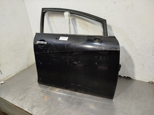 VAG 1P0831056A Puerta delantera derecha  disponible Valladolid