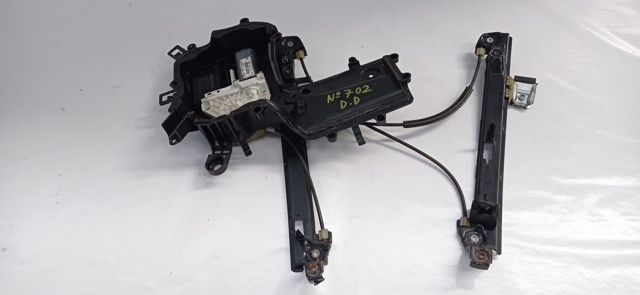 1P0837402A Motor del elevalunas de la puerta delantera derecha  comprar en Reus