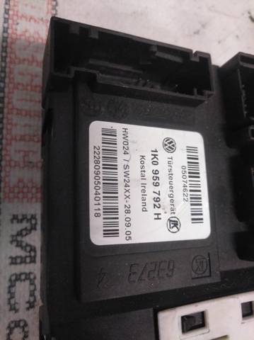 VAG 1P0837402A Motor del elevalunas de la puerta delantera derecha  comprar en Albacete