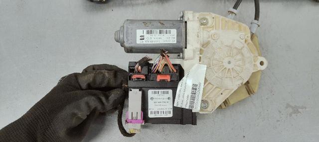 1P0837402A VAG Motor del elevalunas de la puerta delantera derecha  comprar en Oviedo