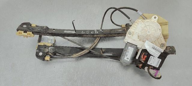 VAG 1P0837402A Motor del elevalunas de la puerta delantera derecha  en stock Salamanca