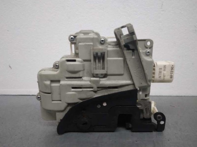 VAG 1P0839015 Cerradura de puerta trasera izquierda  comprar en Ponferrada