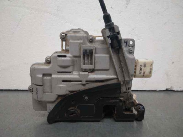 VAG 1P0839015 Cerradura de puerta trasera izquierda  en stock Salamanca