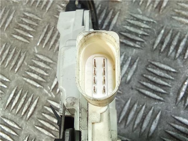 1P0839015A Cerradura de puerta trasera izquierda  en stock Sabadell