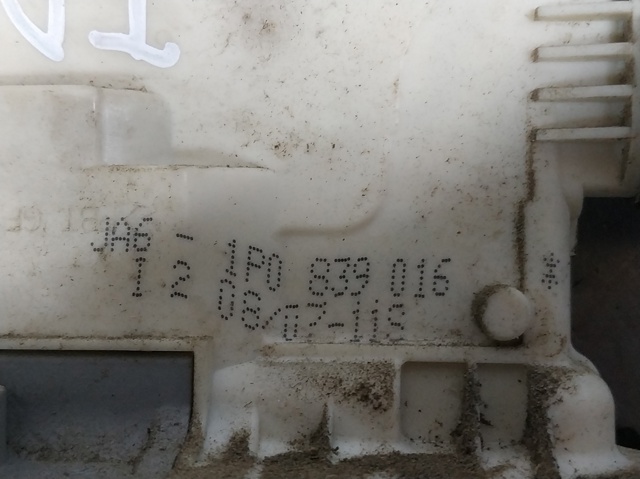 VAG 1P0839016 Cerradura de la puerta trasera derecha comprar Tarragona
