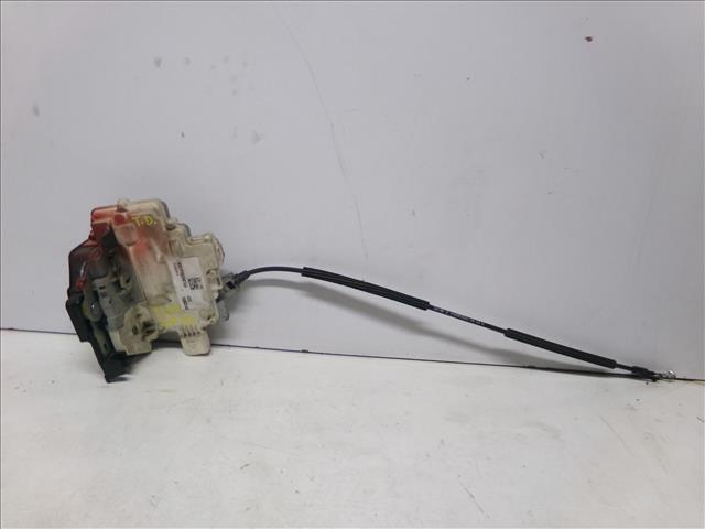 VAG 1P0839016A Cerradura de la puerta trasera derecha  disponible Valladolid
