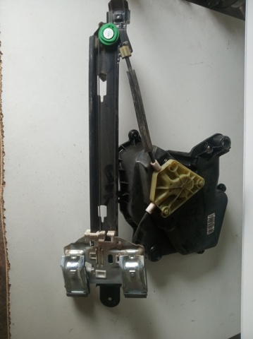 1P0839401B Motor del elevalunas de la puerta delantera izquierda  disponible Burgos