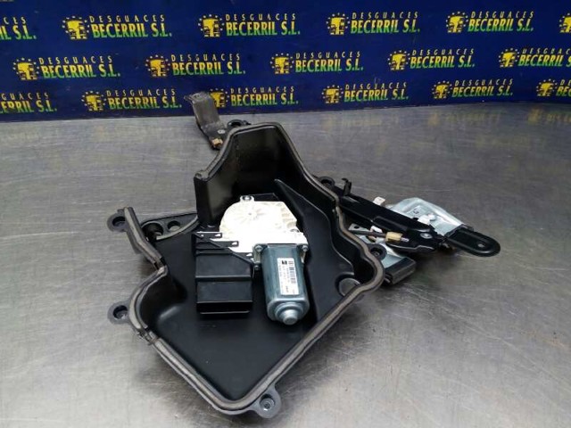 1P0839401B Motor del elevalunas de la puerta delantera izquierda  comprar en Zaragoza