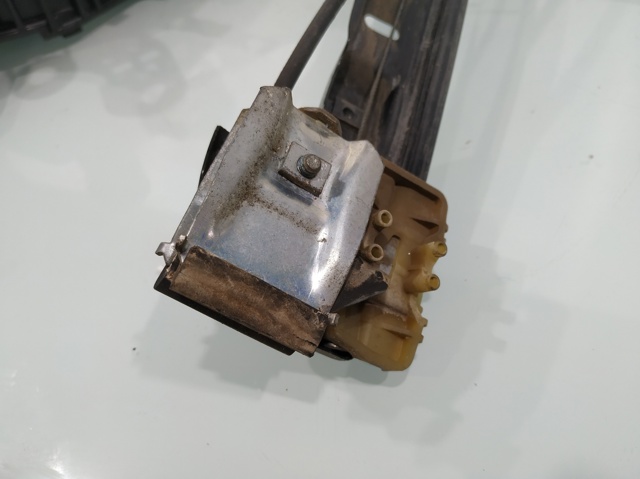 VAG 1P0867435 Motor del elevalunas de la puerta delantera izquierda  comprar en Albacete