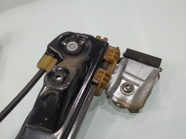 1P0867436 Motor del elevalunas de la puerta delantera derecha  comprar en Pontevedra