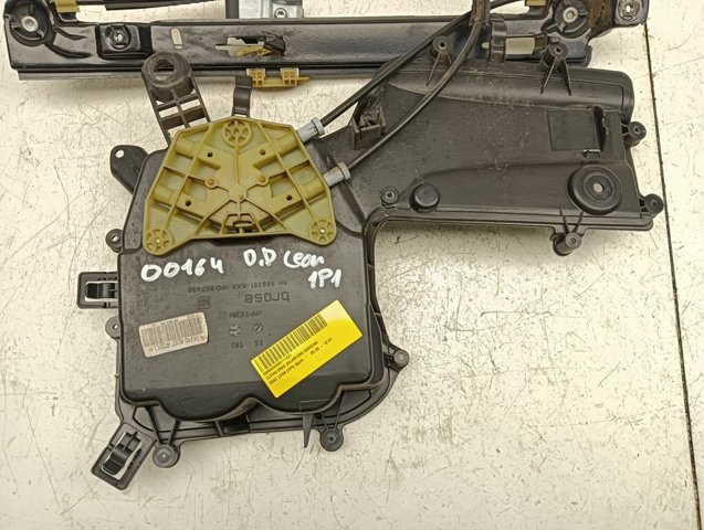 1P0867436 Motor del elevalunas de la puerta delantera derecha comprar Sevilla