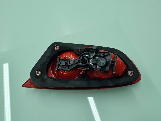 VAG 1P0945093F Piloto trasero interior izquierdo  comprar en Ponferrada