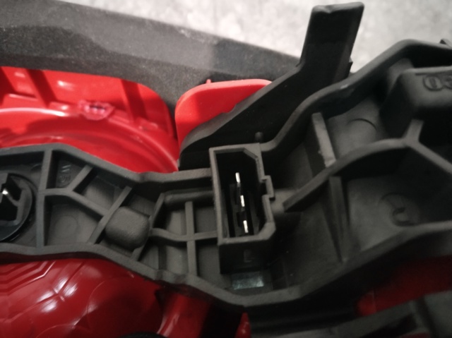 1P0945094F VAG Piloto trasero interior derecho comprar Bilbao