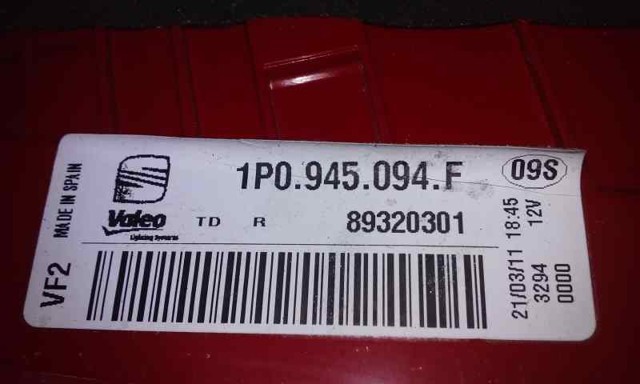 1P0945094F VAG Piloto trasero interior derecho comprar Alcalá