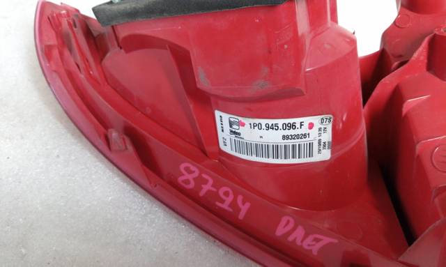 1P0945096F VAG Piloto trasero exterior derecho  en stock Huelva