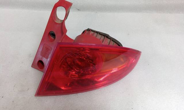 VAG 1P0945096F Piloto trasero exterior derecho comprar Tarragona