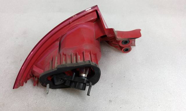 1P0945096F Piloto trasero exterior derecho  comprar en Pontevedra