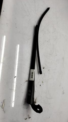 1P0955410A1P9 Brazo del limpiaparabrisas  en stock Castellón