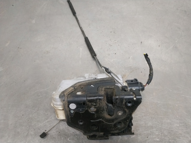 VAG 1P1837015 Cerradura  en stock Salamanca