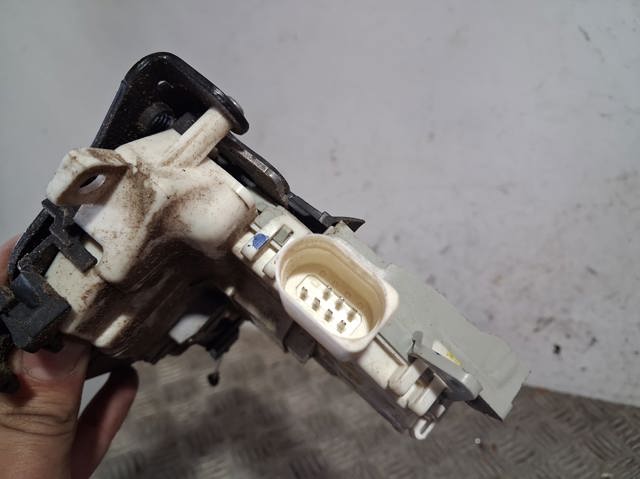 1P1837015B VAG Cerradura de puerta delantera izquierda  comprar en Oviedo