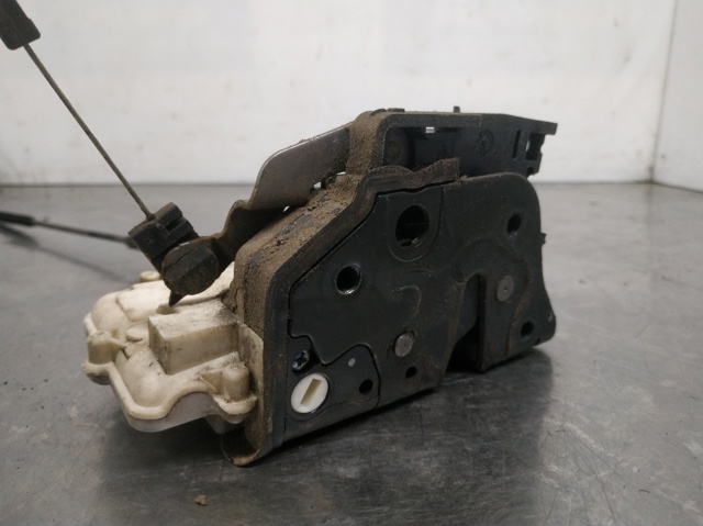 1P1837016 Cerradura de puerta delantera derecha  en stock Sabadell