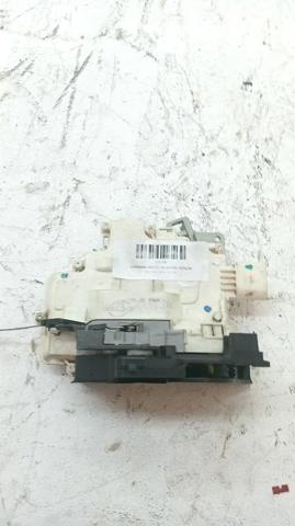 1P1837016 VAG Cerradura de puerta delantera derecha  en stock Huelva