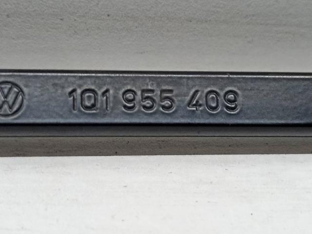 VAG 1Q1955409 Brazo del limpiaparabrisas  en stock Valencia