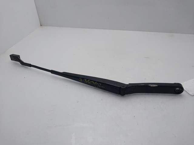 Brazo del limpiaparabrisas Volkswagen Golf V familiar comprar en España