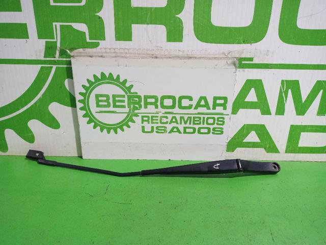 1Q195541003C Brazo del limpiaparabrisas  en stock Granada