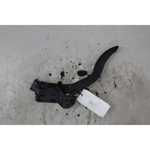 1S1721503A Pedal del acelerador  disponible Utrera