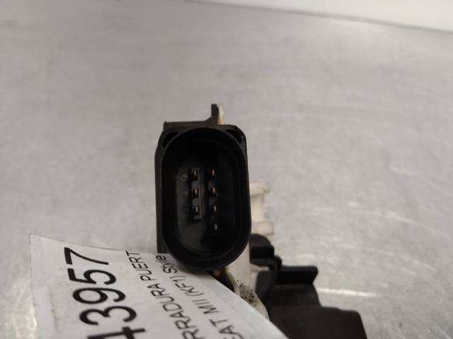 1S1837015C VAG Cerradura de puerta delantera izquierda  disponible Ourense