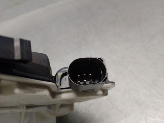 1S4839015B Cerradura de puerta trasera izquierda  disponible Burgos