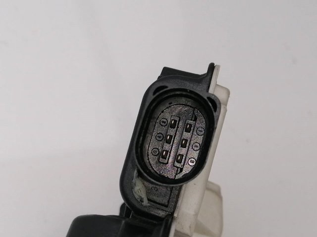 1S4839015C VAG Cerradura de puerta trasera izquierda  en stock Córdoba