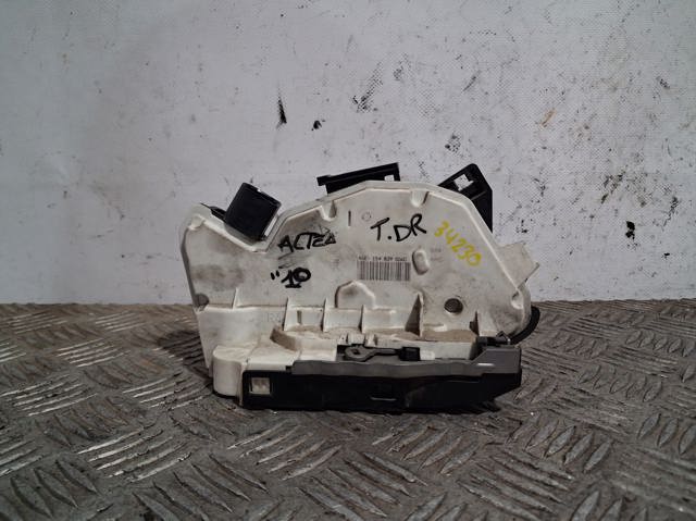 VAG 1S4839016C Cerradura de la puerta trasera derecha  en stock Terrassa