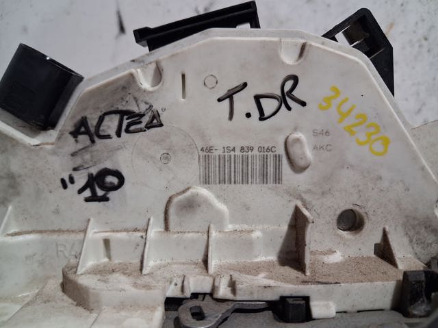 1S4839016C VAG Cerradura de la puerta trasera derecha  comprar en Lleida