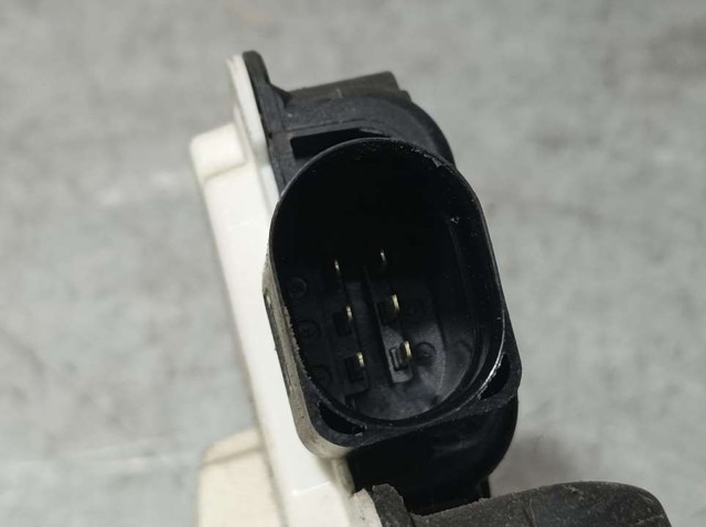 VAG 1S4839016C Cerradura de la puerta trasera derecha comprar Barcelona