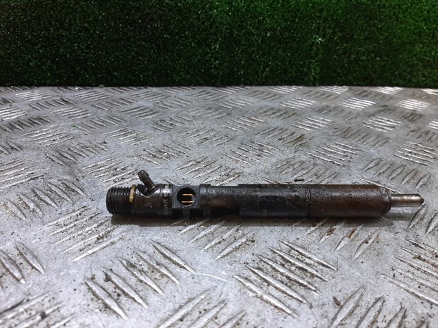 1S4Q9F593AF Inyector de combustible  disponible Utrera