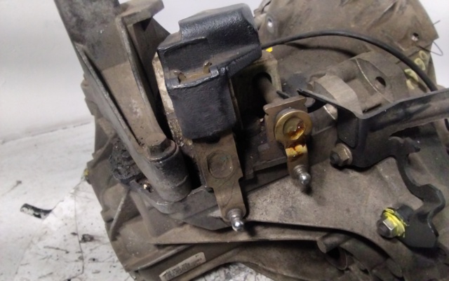 1S4R7002MB Ford
