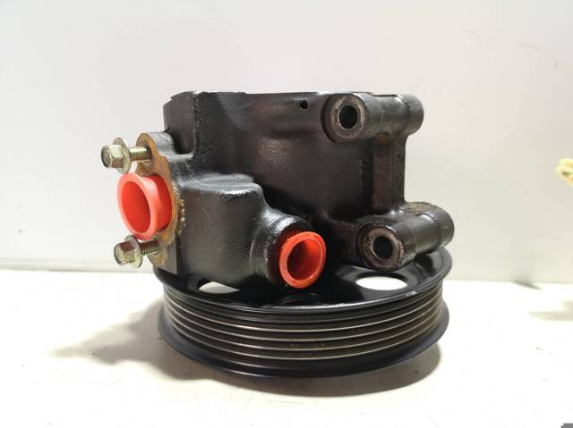 FORD 1S703A733AA Bomba de dirección comprar Barcelona