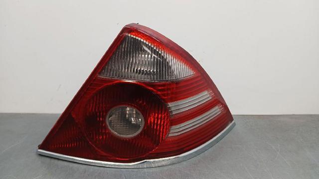1S7113404A FORD Piloto trasero derecho  comprar en Lleida