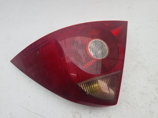 1S7113404A FORD Piloto trasero derecho  en stock Gandía